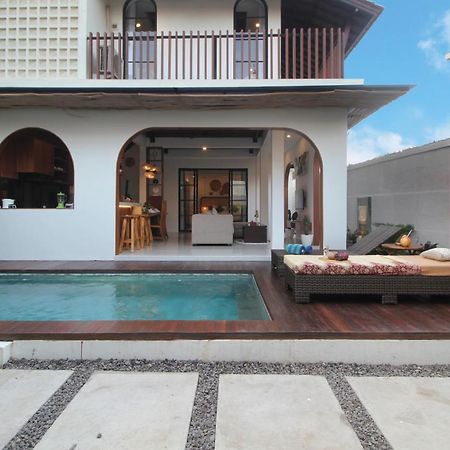 Sudha Villa Bali Anyelir Семіньяк Екстер'єр фото